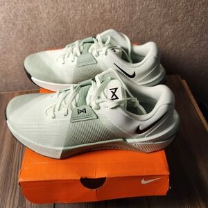 Nike Metcon 10 Training Shoes Womens 9.5 Enamel Green New Sneakers